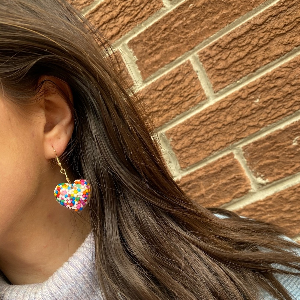 Heart💖🍩Sprinkle Dangle Earrings! Handmade🙋🏻‍♀️ - Picture 9 of 11